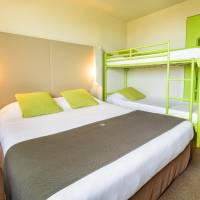 Superior Quadruple Room (1 Double Bed + 2 Single Beds)