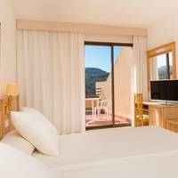 Double or Twin Room with Sea View