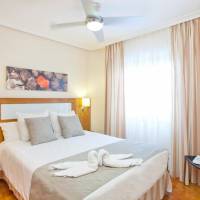 Deluxe One-Bedroom Apartment (4 Adults)
