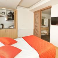 Studio (2 Adults)
