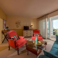 Family Studio (4 People)