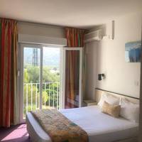 Twin Room - Poolside