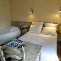 Triple Room with Mountain View