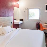Tandem Room (2 Adults)