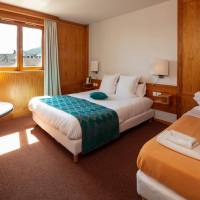 Superior Queen Room with Single Bed