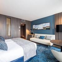 Privilege Room with 2 Single Beds and 1 Sofa Bed