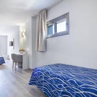 Twin Room (3 Adults)