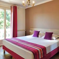Family Suite (6 Adults)