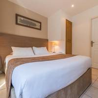 Standard Double Room with Garden View