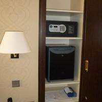 Standard Queen Room with Queen Bed - Non-Smoking