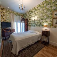 Small Single Room