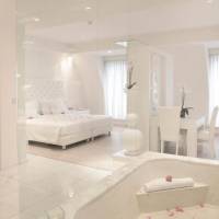 Executive Suite - Free Spa Access