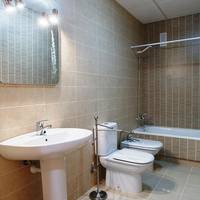 Three-Bedroom Apartment without Terrace