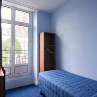 Room 1 person
