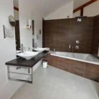 Suite with Garden View