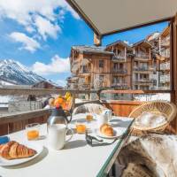 One Bedroom Superior Apartment with Spa Access