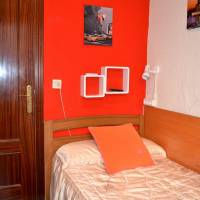 Standard Single Room with Shared Bathroom