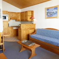 One-Bedroom Apartment (5 Adults)