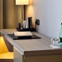 Classic Queen size, Guest room, Queen, City view, Low floor