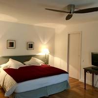 Deluxe One-Bedroom Apartment - 52m2