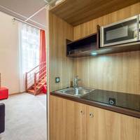 Efficiency Queen Duplex Suite - Non-Smoking
