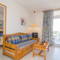 Basic One-Bedroom Apartment (4 Adults)