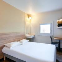 Tandem Room