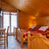 Quadruple Room with Mountain View
