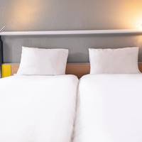 Standard Room with 2 Single Beds