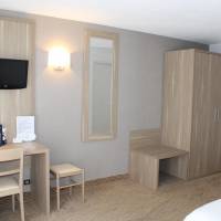 Twin Room with Bath