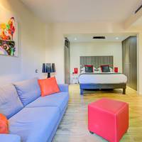 Quadruple Room with Private Terrace 