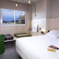 Lounge Triple Room