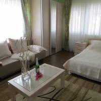 King Studio with Sofa Bed