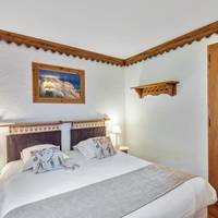 Standard One-Bedroom Apartment (4 People)