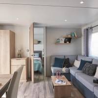 Standing Mobile Home Three Bedrooms 