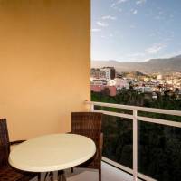 Single Room with Mountain View
