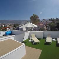 Apartment with Jacuzzi and Garden 