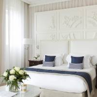 Deluxe Room with Sea View