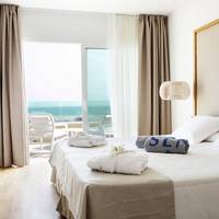 Deluxe Double Room with Balcony and Sea View