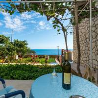 Studio with Terrace and Sea View