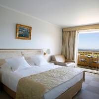 Deluxe Double Room with Side Sea View