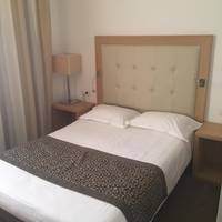 Xs - Double Room with Courtyard View