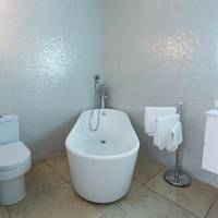 M - Double or Twin Room - Pool Side