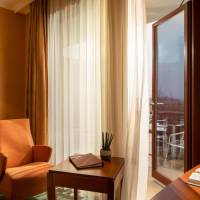 Classic Double Room with Balcony