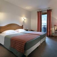Twin Room with Balcony and Mountain View