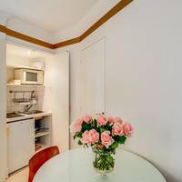Studio with Courtyard View (1 Adult)