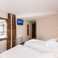 Twin Room with City View