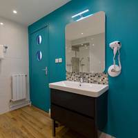 Double Room with Spa Bath and Air-conditioning