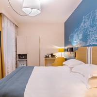 Studio Queen Room with Kitchenette