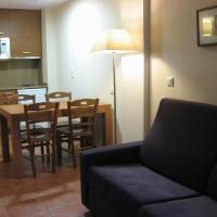 One-Bedroom Apartment (2 Adults)